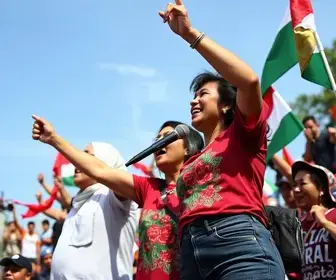 Apoiadores fazem caminhada a favor da reeleição de Lula em Teresina caminhada pró-Lula em Teresina